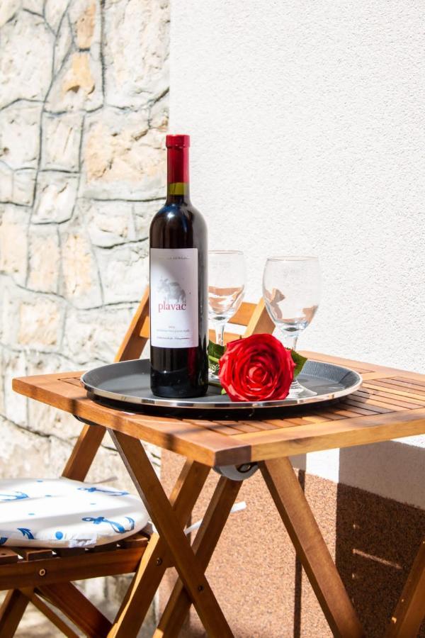 Studio Apartman Mirela Kastel Stafilic Kastela Bagian luar foto