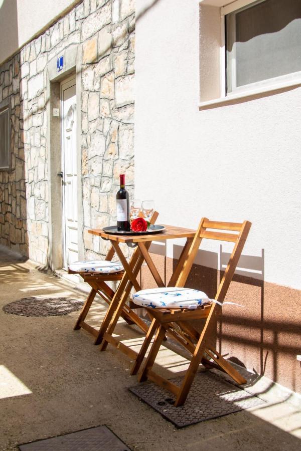 Studio Apartman Mirela Kastel Stafilic Kastela Bagian luar foto