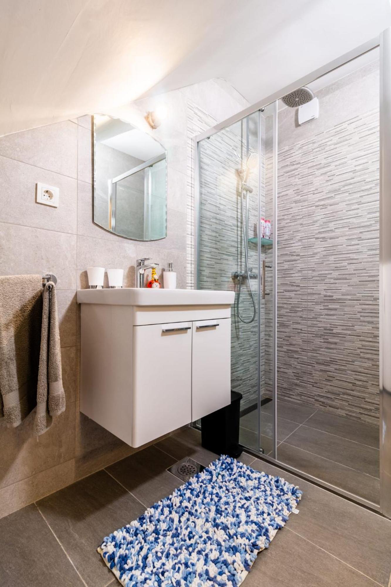 Studio Apartman Mirela Kastel Stafilic Kastela Bagian luar foto